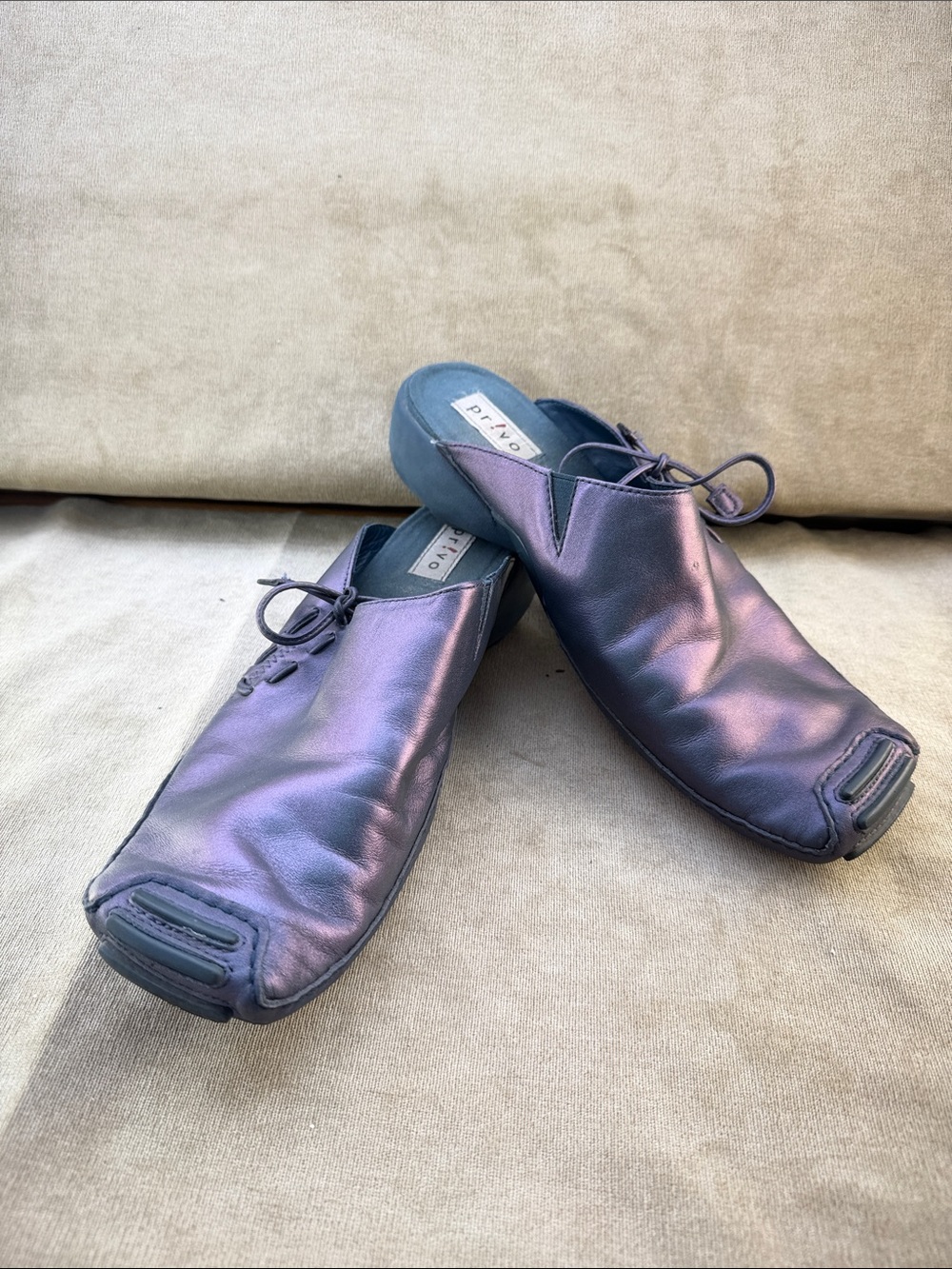 Privo Women's Iridescent Blue-Purple Leather Mules